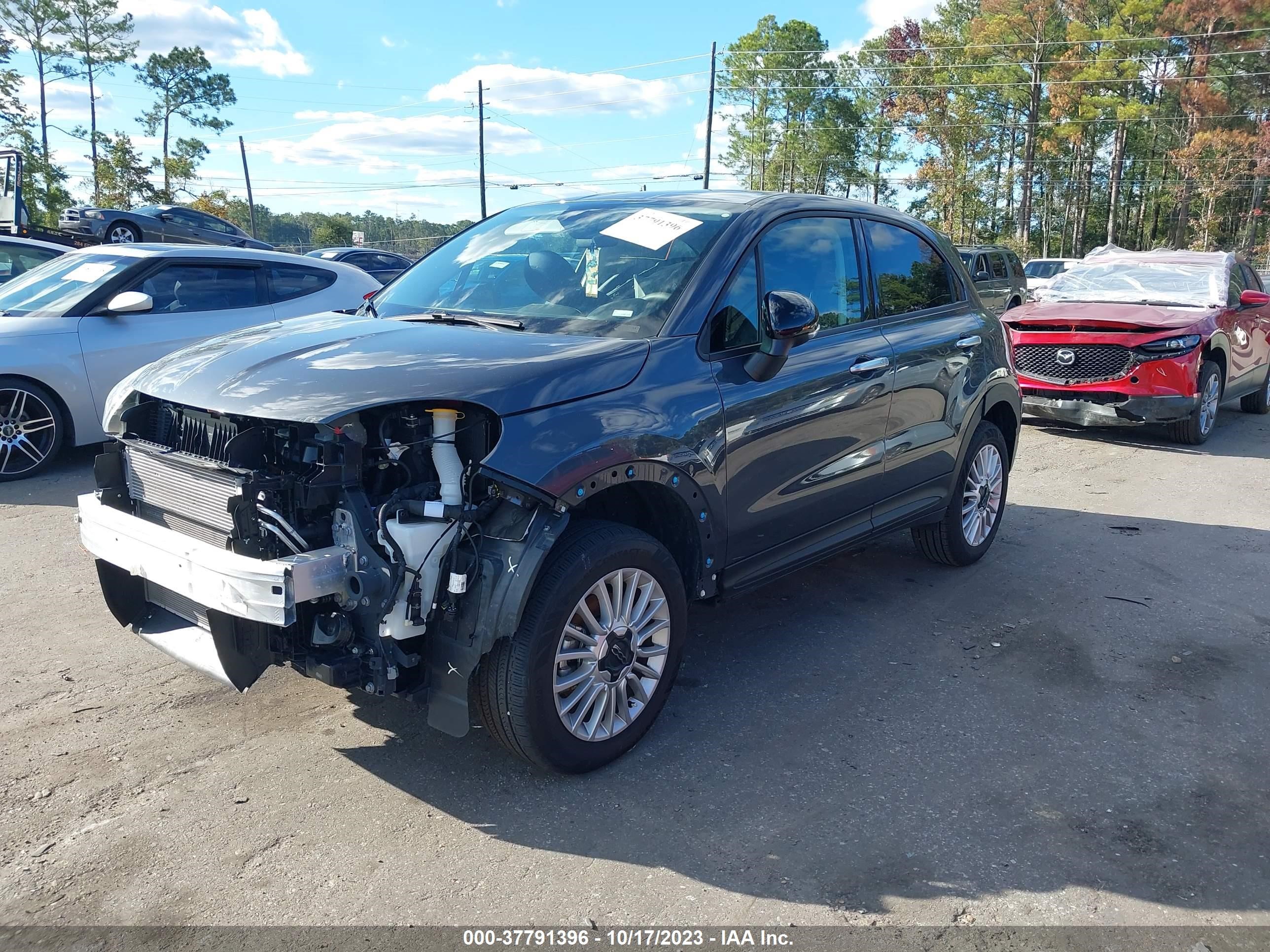 Photo 1 VIN: ZFBNF3A17NP973424 - FIAT 500X 