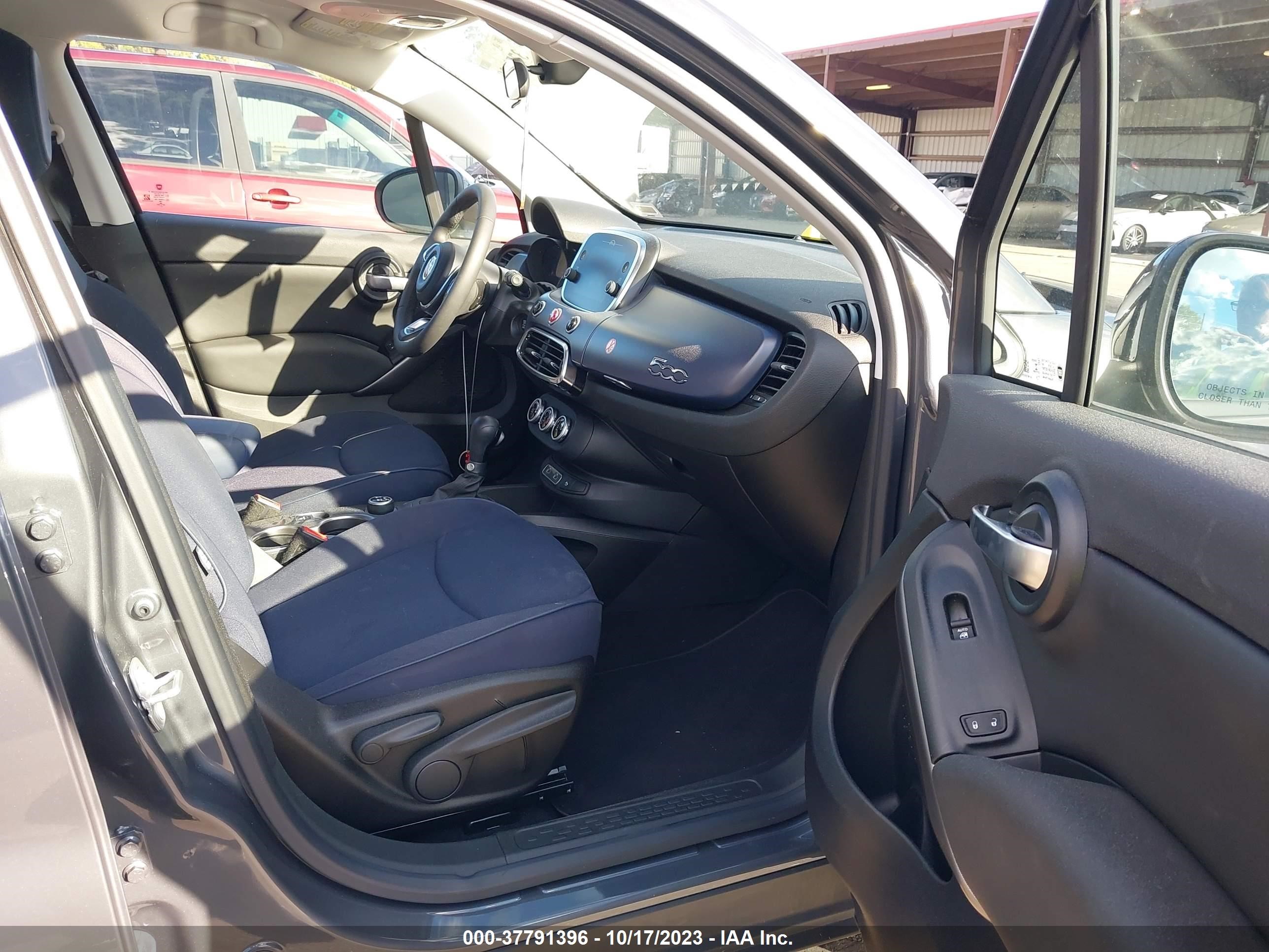 Photo 4 VIN: ZFBNF3A17NP973424 - FIAT 500X 