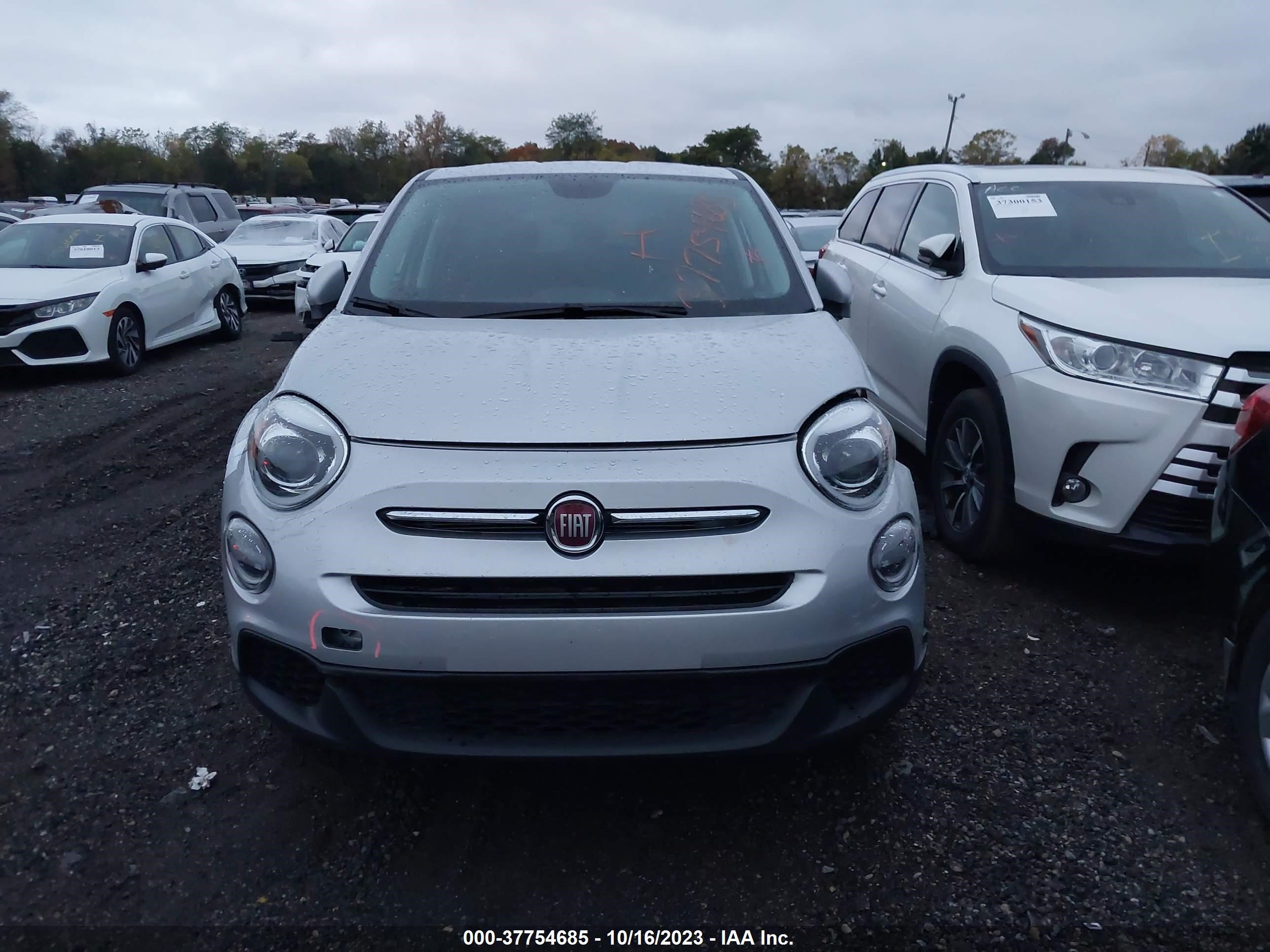 Photo 11 VIN: ZFBNF3A19MP925017 - FIAT 500X 