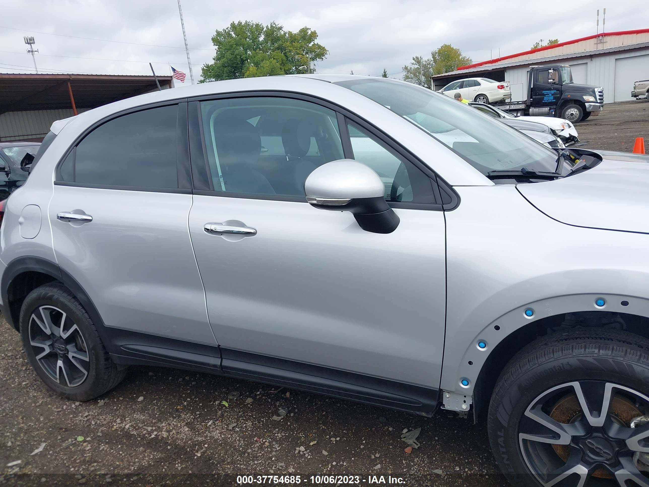 Photo 12 VIN: ZFBNF3A19MP925017 - FIAT 500X 