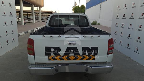 Photo 6 VIN: ZFCDREAB9H9017888 - DODGE RAM 