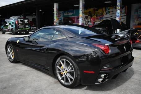 Photo 2 VIN: ZFF65LJA2C0188241 - FERRARI CALIFORNIA 