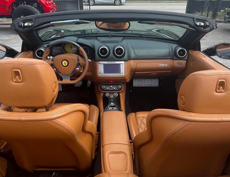 Photo 8 VIN: ZFF65LJA2C0188241 - FERRARI CALIFORNIA 