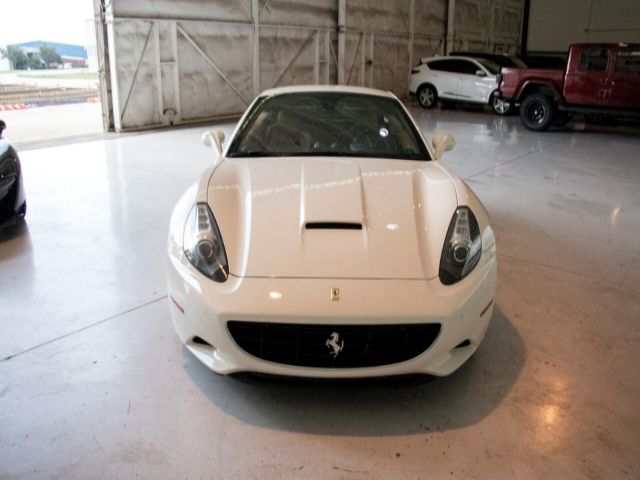 Photo 9 VIN: ZFF65LJA9C0189046 - FERRARI CALIFORNIA 