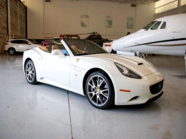 Photo 1 VIN: ZFF65LJA9C0189046 - FERRARI CALIFORNIA 