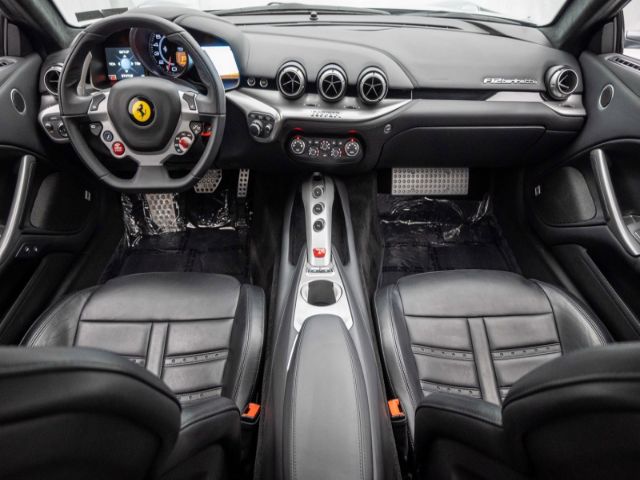 Photo 2 VIN: ZFF74UFAXG0212961 - FERRARI F12BERLINETTA 