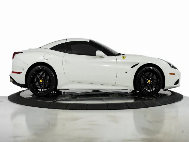 Photo 7 VIN: ZFF77XJA0H0223596 - FERRARI CALIFORNIA T 