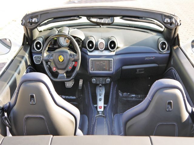 Photo 6 VIN: ZFF77XJAXF0207919 - FERRARI CALIFORNIA 