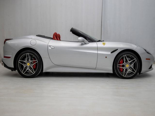 Photo 1 VIN: ZFF77XJAXF0209637 - FERRARI CALIFORNIA 