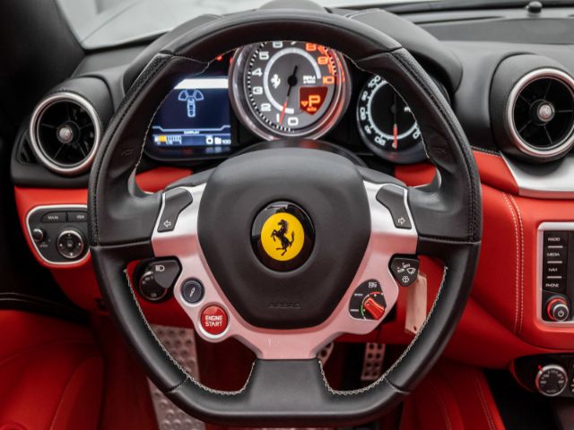 Photo 8 VIN: ZFF77XJAXF0209637 - FERRARI CALIFORNIA 