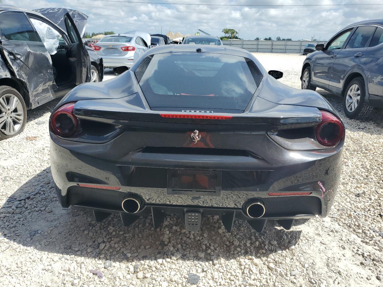 Photo 5 VIN: ZFF79ALA4H0220818 - FERRARI 488 GTB 