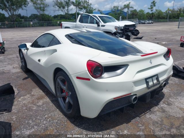 Photo 2 VIN: ZFF79ALA4J0237401 - FERRARI 488 GTB 