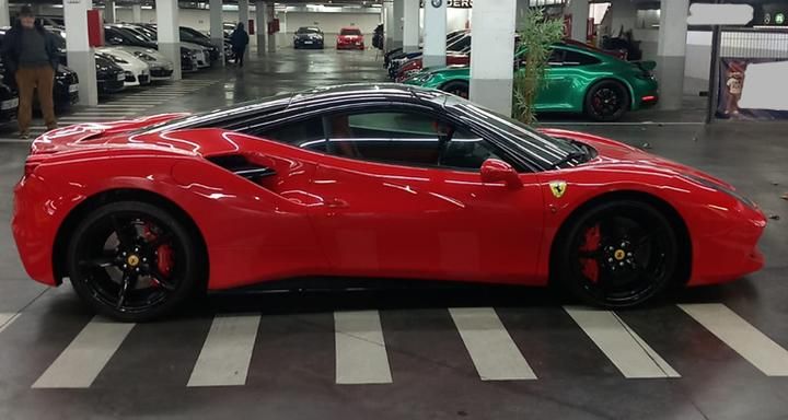 Photo 2 VIN: ZFF79AMB000210595 - FERRARI 488 