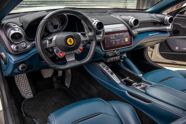 Photo 8 VIN: ZFF82YNA5J0233405 - FERRARI GTC 4 LUSS 