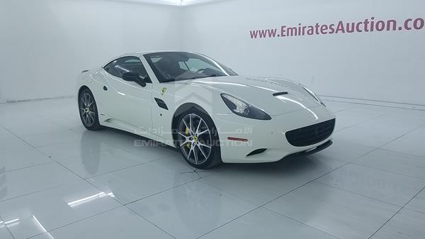 Photo 13 VIN: ZFFTJ65T1E0198371 - FERRARI CALIFORNIA 