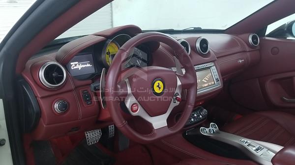 Photo 16 VIN: ZFFTJ65T1E0198371 - FERRARI CALIFORNIA 