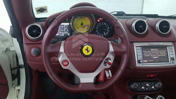 Photo 18 VIN: ZFFTJ65T1E0198371 - FERRARI CALIFORNIA 