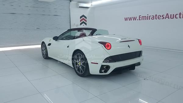 Photo 7 VIN: ZFFTJ65T1E0198371 - FERRARI CALIFORNIA 