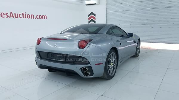 Photo 14 VIN: ZFFTJ65T4D0195768 - FERRARI CALIFORNIA 