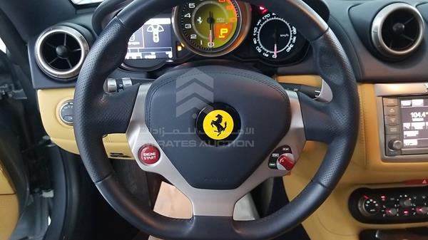 Photo 20 VIN: ZFFTJ65T4D0195768 - FERRARI CALIFORNIA 