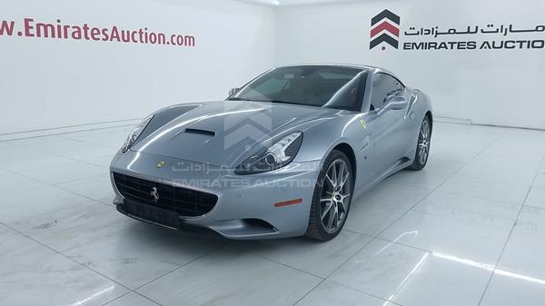 Photo 7 VIN: ZFFTJ65T4D0195768 - FERRARI CALIFORNIA 