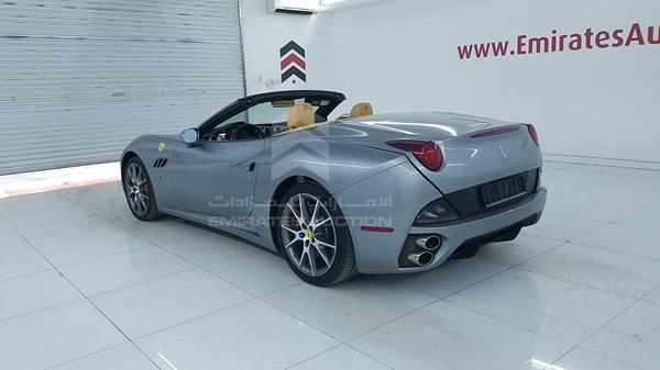 Photo 9 VIN: ZFFTJ65T4D0195768 - FERRARI CALIFORNIA 