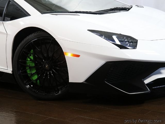 Photo 2 VIN: ZHWCF3ZD9GLA04408 - LAMBORGHINI AVENTADOR 