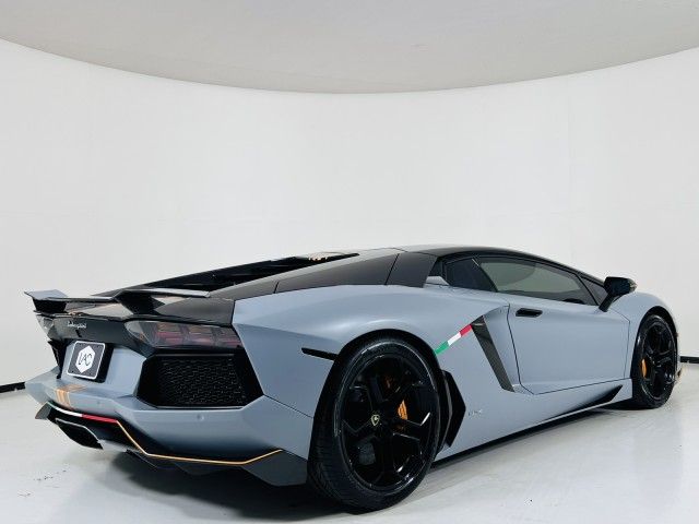 Photo 2 VIN: ZHWUC1ZDXCLA01206 - LAMBORGHINI AVENTADOR 