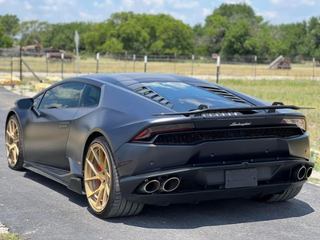 Photo 2 VIN: ZHWUC1ZF3FLA00842 - LAMBORGHINI HURACAN 