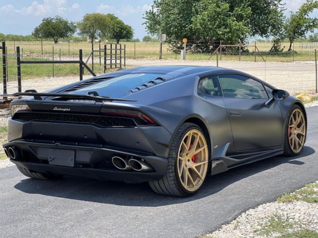 Photo 3 VIN: ZHWUC1ZF3FLA00842 - LAMBORGHINI HURACAN 