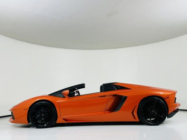 Photo 4 VIN: ZHWUR1ZD4FLA03780 - LAMBORGHINI AVENTADOR 