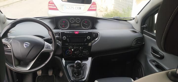 Photo 10 VIN: ZLA31200005179148 - LANCIA YPSILON CITY CAR 