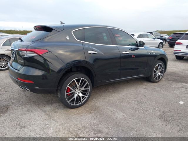 Photo 3 VIN: ZN661XUA0NX398584 - MASERATI LEVANTE 