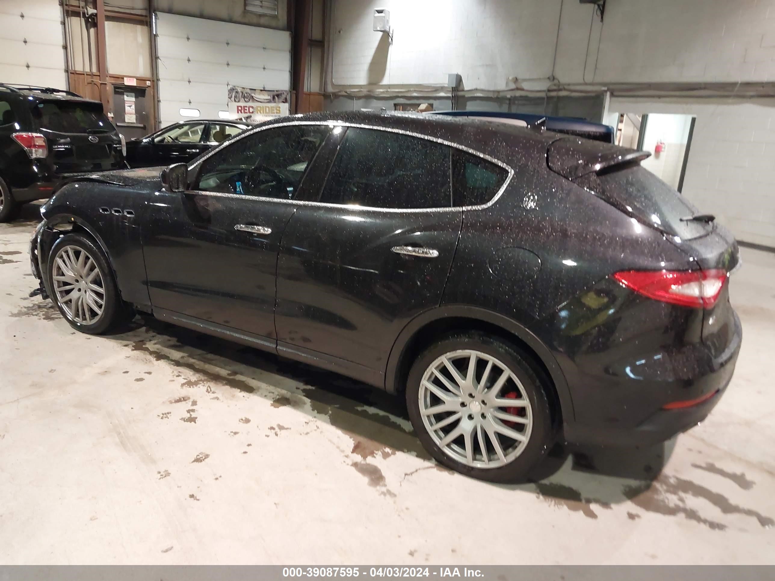 Photo 2 VIN: ZN661XUA2HX250540 - MASERATI LEVANTE 