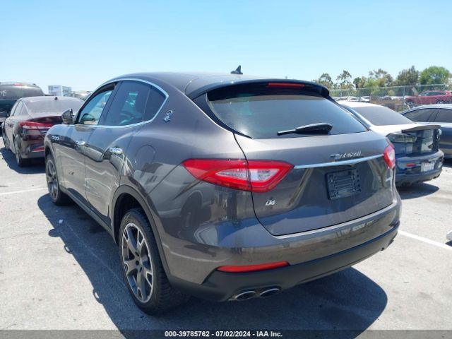 Photo 2 VIN: ZN661XUA2JX270521 - MASERATI LEVANTE 