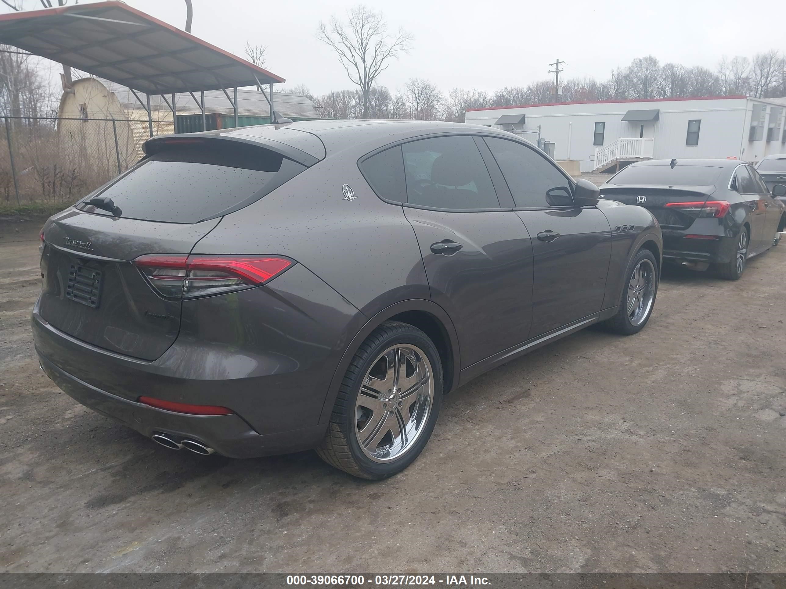 Photo 3 VIN: ZN661XUA2MX359655 - MASERATI LEVANTE 