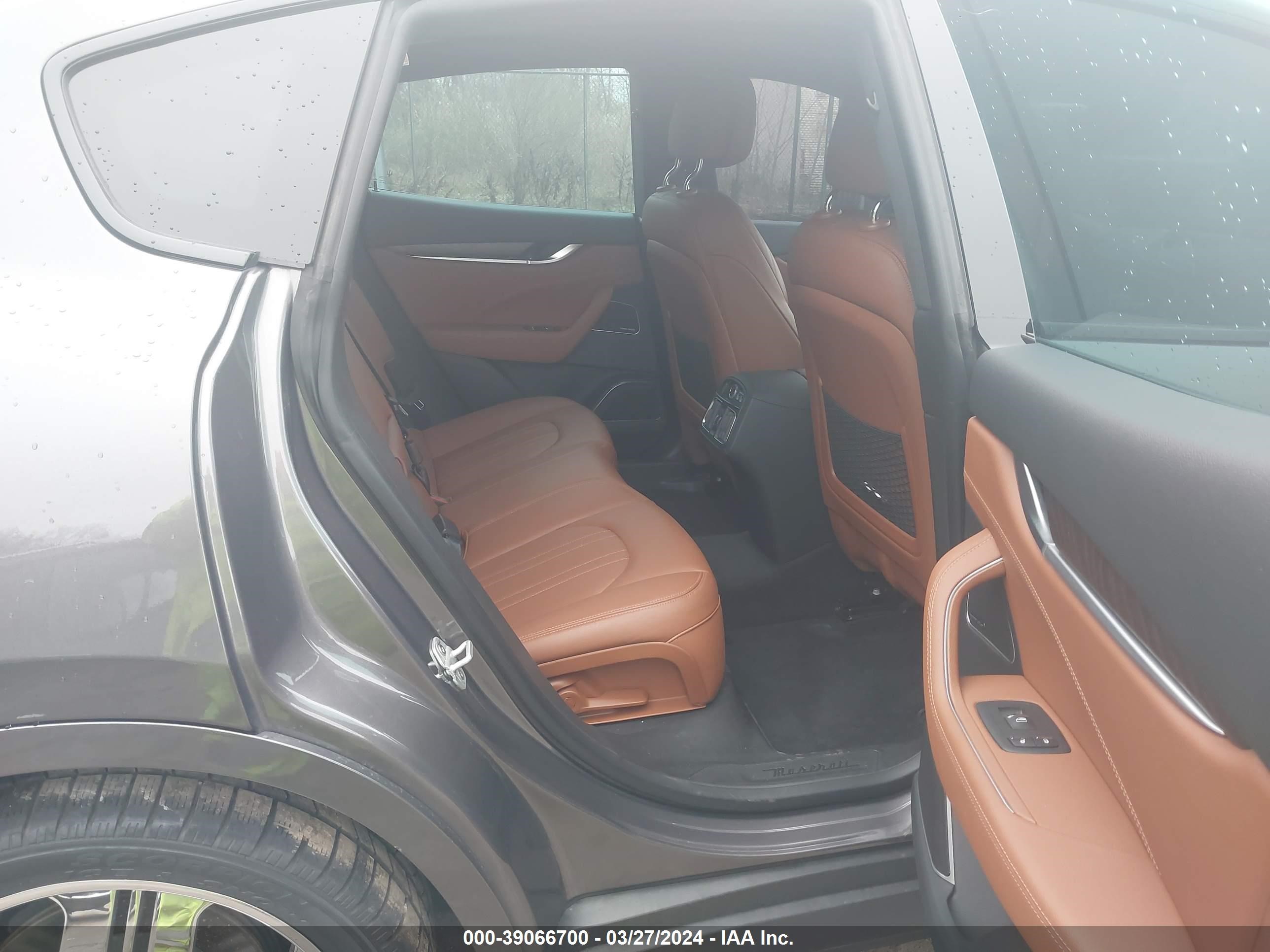 Photo 7 VIN: ZN661XUA2MX359655 - MASERATI LEVANTE 