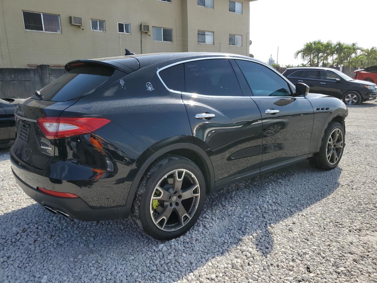 Photo 2 VIN: ZN661XUA5JX296076 - MASERATI LEVANTE 