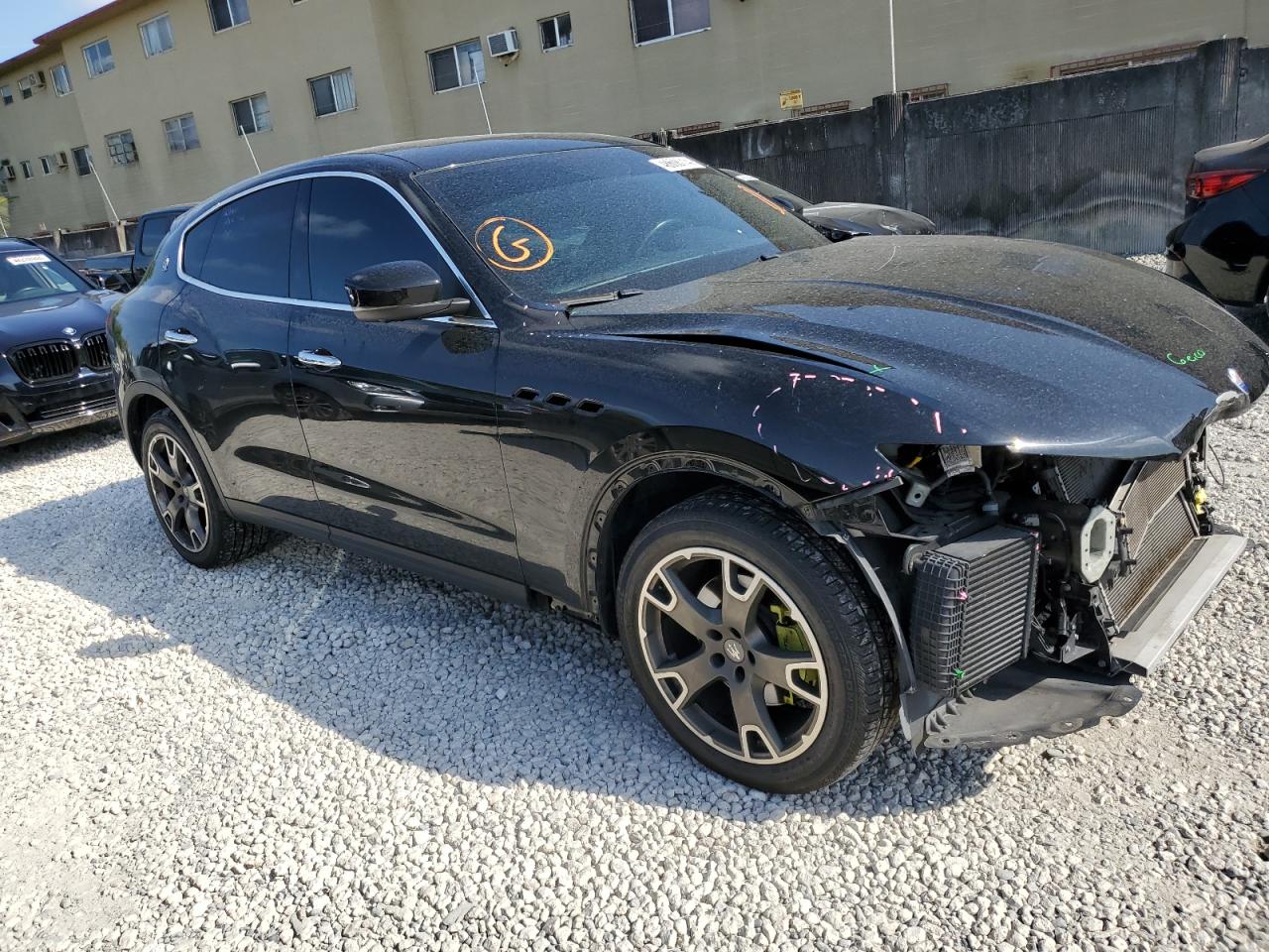 Photo 3 VIN: ZN661XUA5JX296076 - MASERATI LEVANTE 