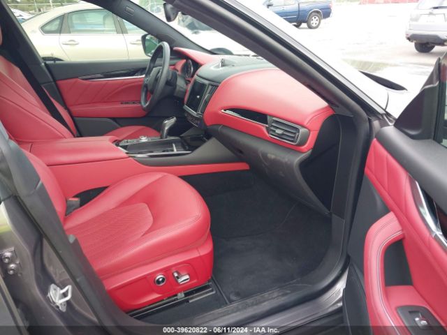 Photo 4 VIN: ZN661XUA5NX402208 - MASERATI LEVANTE 