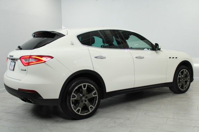 Photo 2 VIN: ZN661XUA6HX234454 - MASERATI LEVANTE 