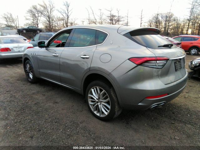 Photo 2 VIN: ZN661XUA7NX389140 - MASERATI LEVANTE 