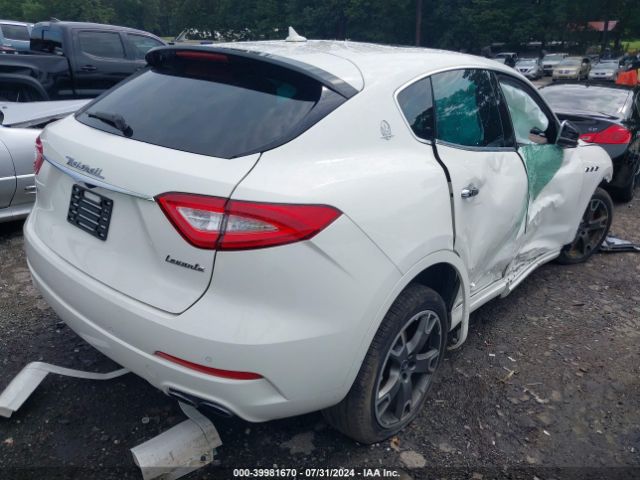 Photo 3 VIN: ZN661XUA8KX332747 - MASERATI LEVANTE 