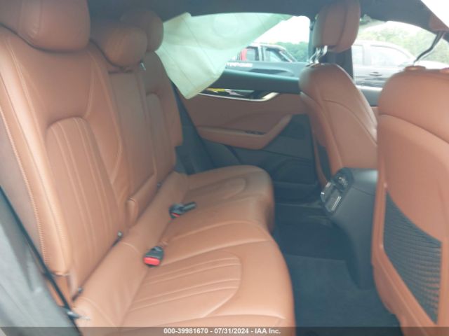 Photo 7 VIN: ZN661XUA8KX332747 - MASERATI LEVANTE 