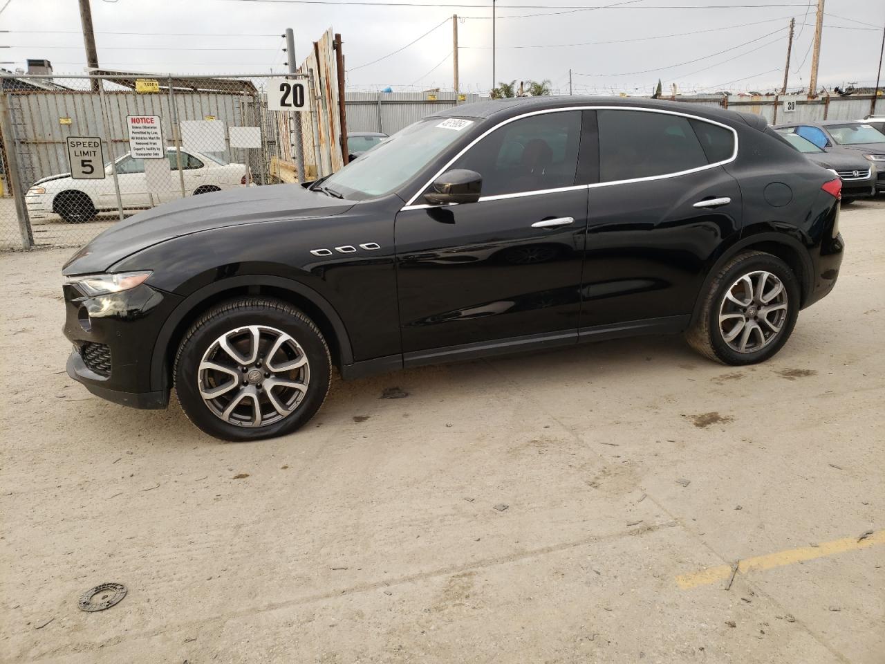 Photo 1 VIN: ZN661XUA9HX264242 - MASERATI LEVANTE 