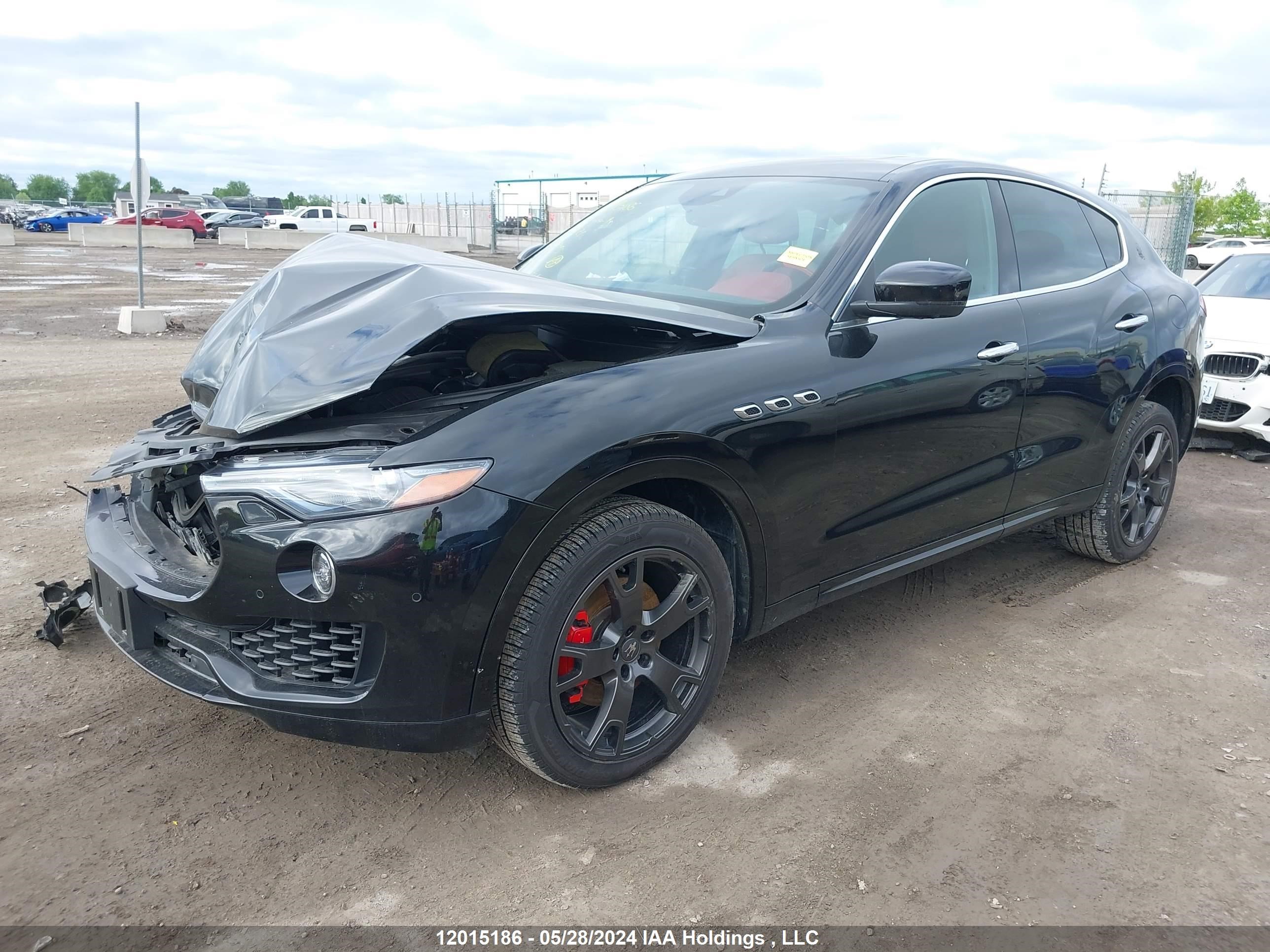 Photo 1 VIN: ZN661XUA9JX275943 - MASERATI LEVANTE 