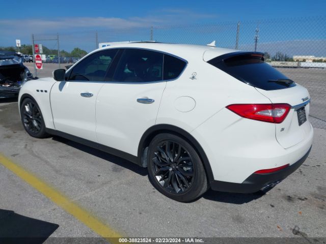 Photo 2 VIN: ZN661XUA9JX302087 - MASERATI LEVANTE 