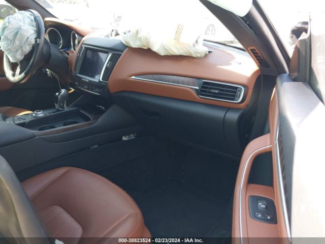 Photo 4 VIN: ZN661XUA9JX302087 - MASERATI LEVANTE 