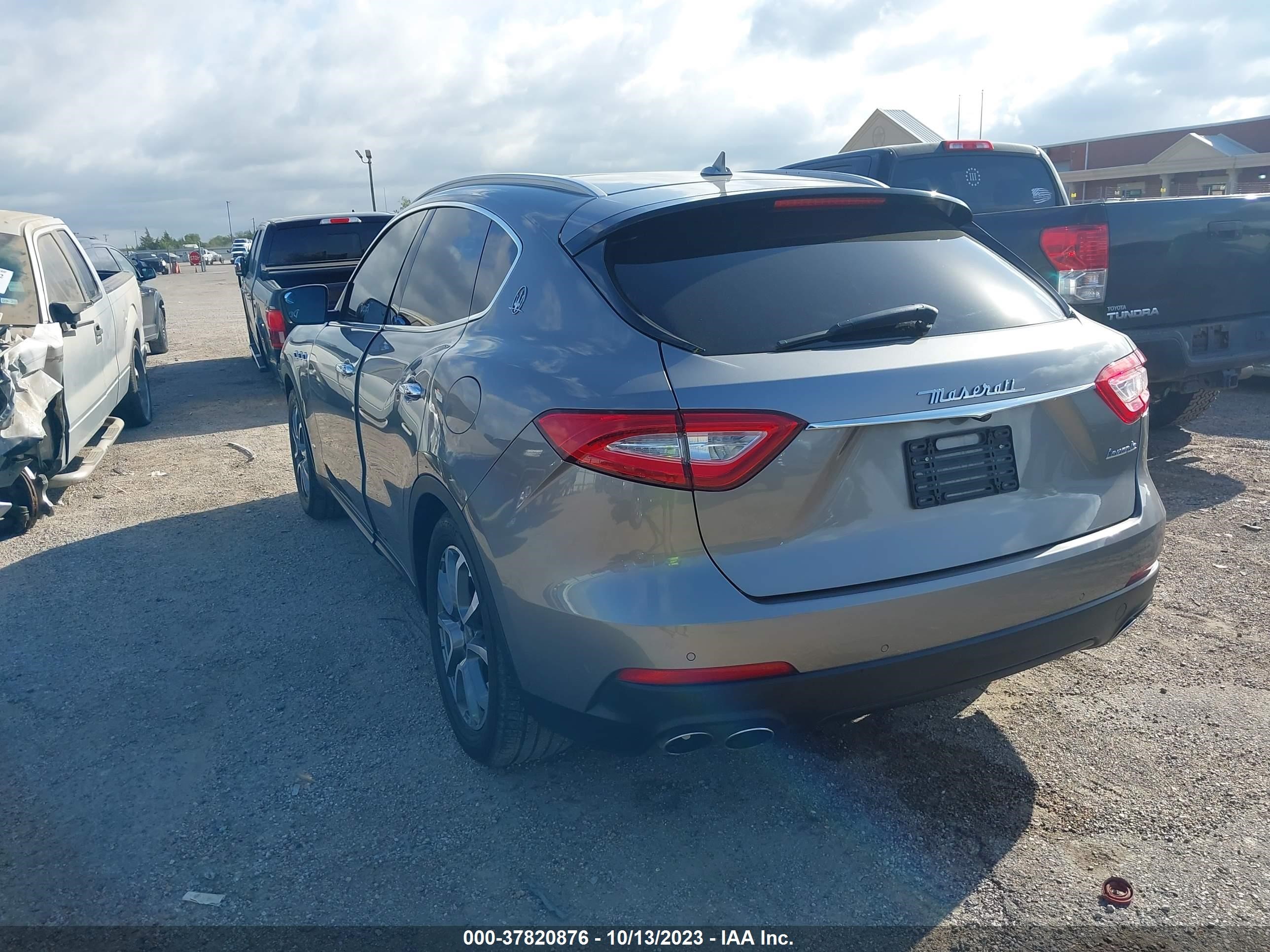 Photo 3 VIN: ZN661XUAXHX207189 - MASERATI LEVANTE 