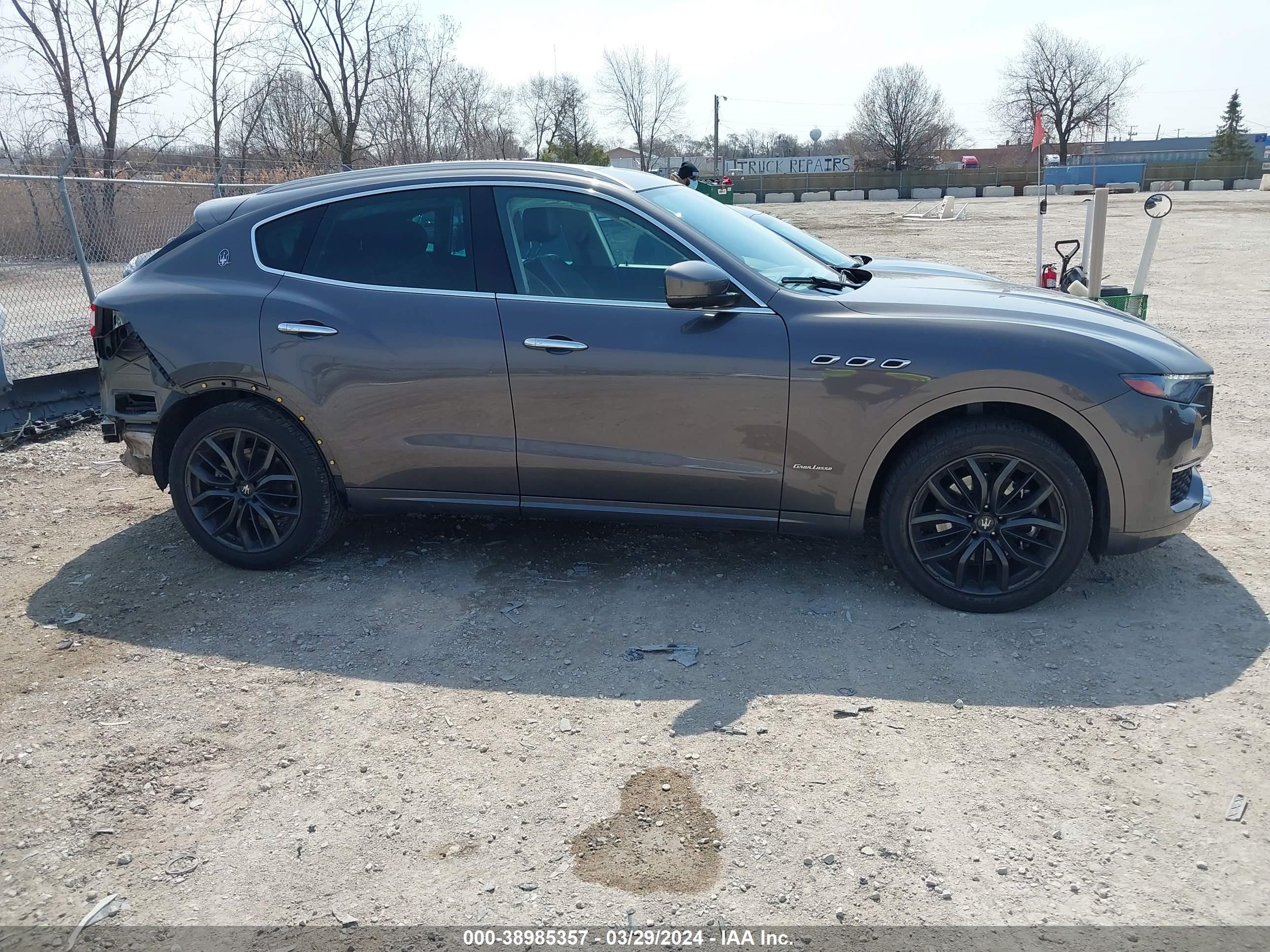 Photo 13 VIN: ZN661XUL2KX309336 - MASERATI LEVANTE 